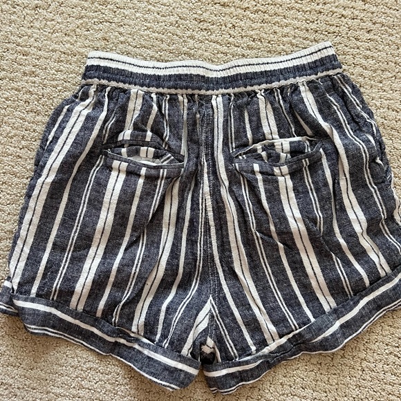 Cute summer shorts - Picture 3 of 4